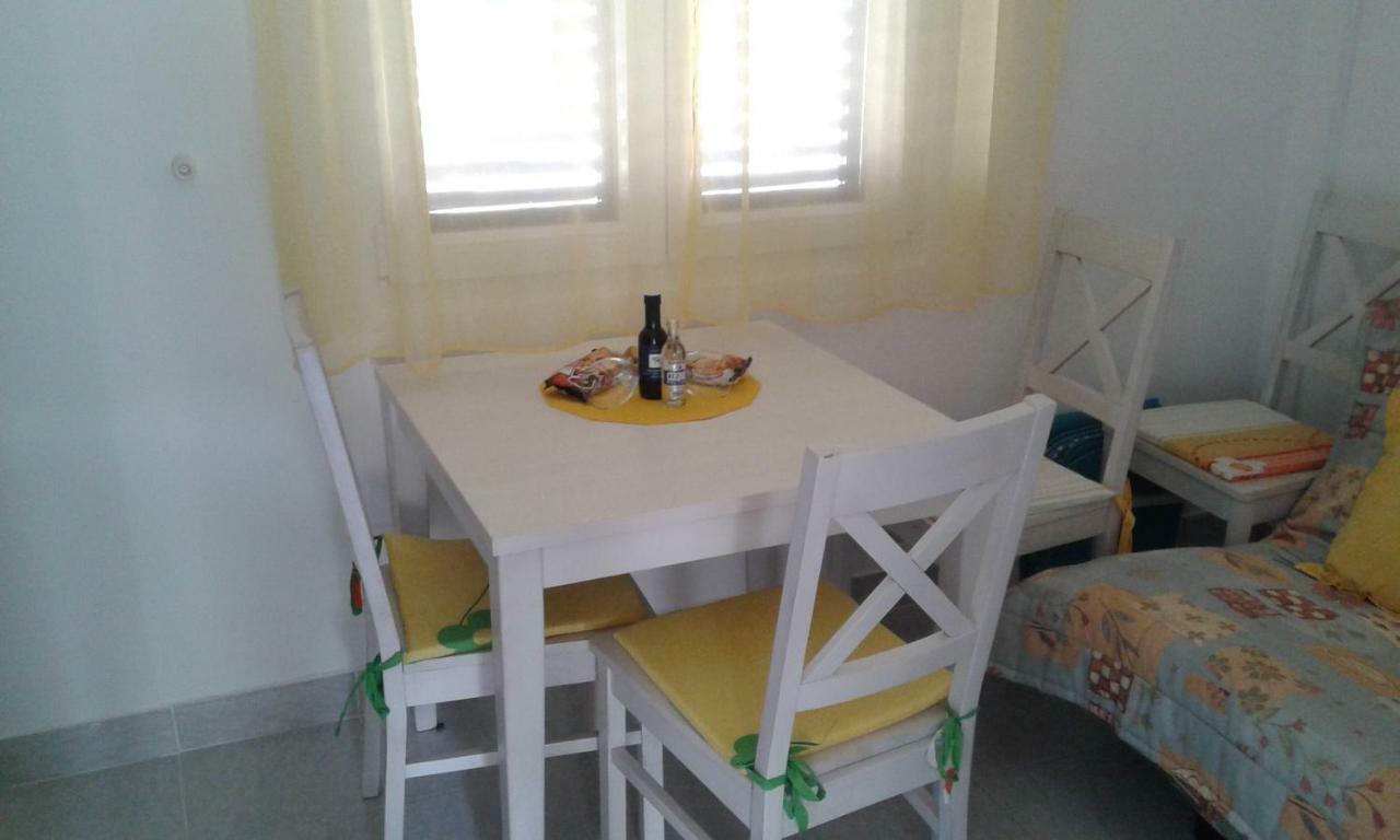 Apartment Tara Nečujam Zewnętrze zdjęcie